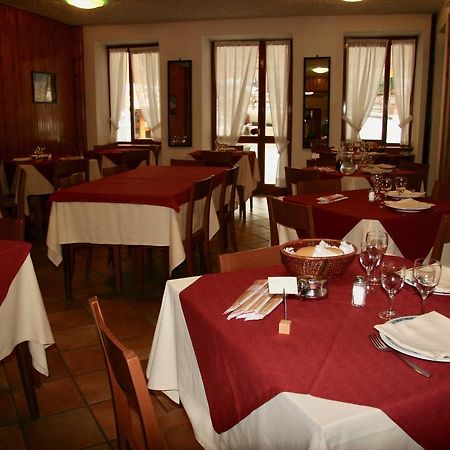 Albergo Club Alpino Crissolo Exteriör bild